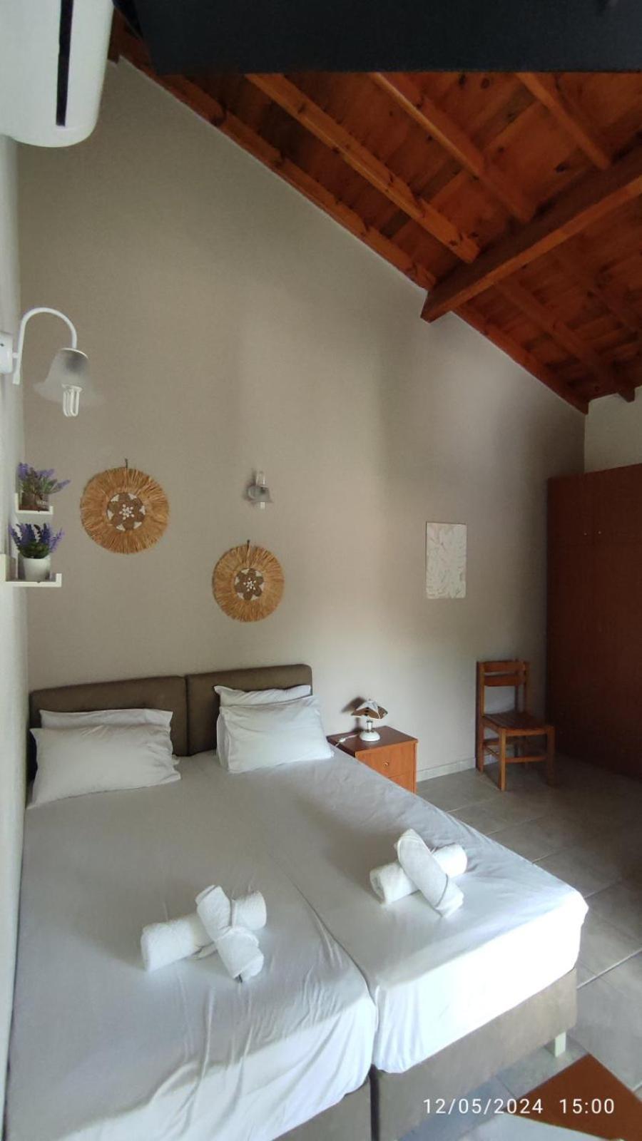 Katerina Rooms Nea Kallikrateia Exterior photo